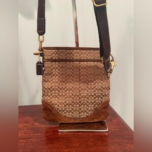 Coach Vintage Brown Signature Crossbody 2006
